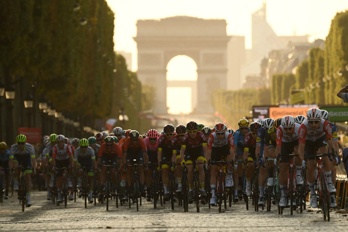 Las mejores imágenes del Tour de France 2019 que consagró al Colombiano Egan Bernal. Fotos: AFP y Reuters