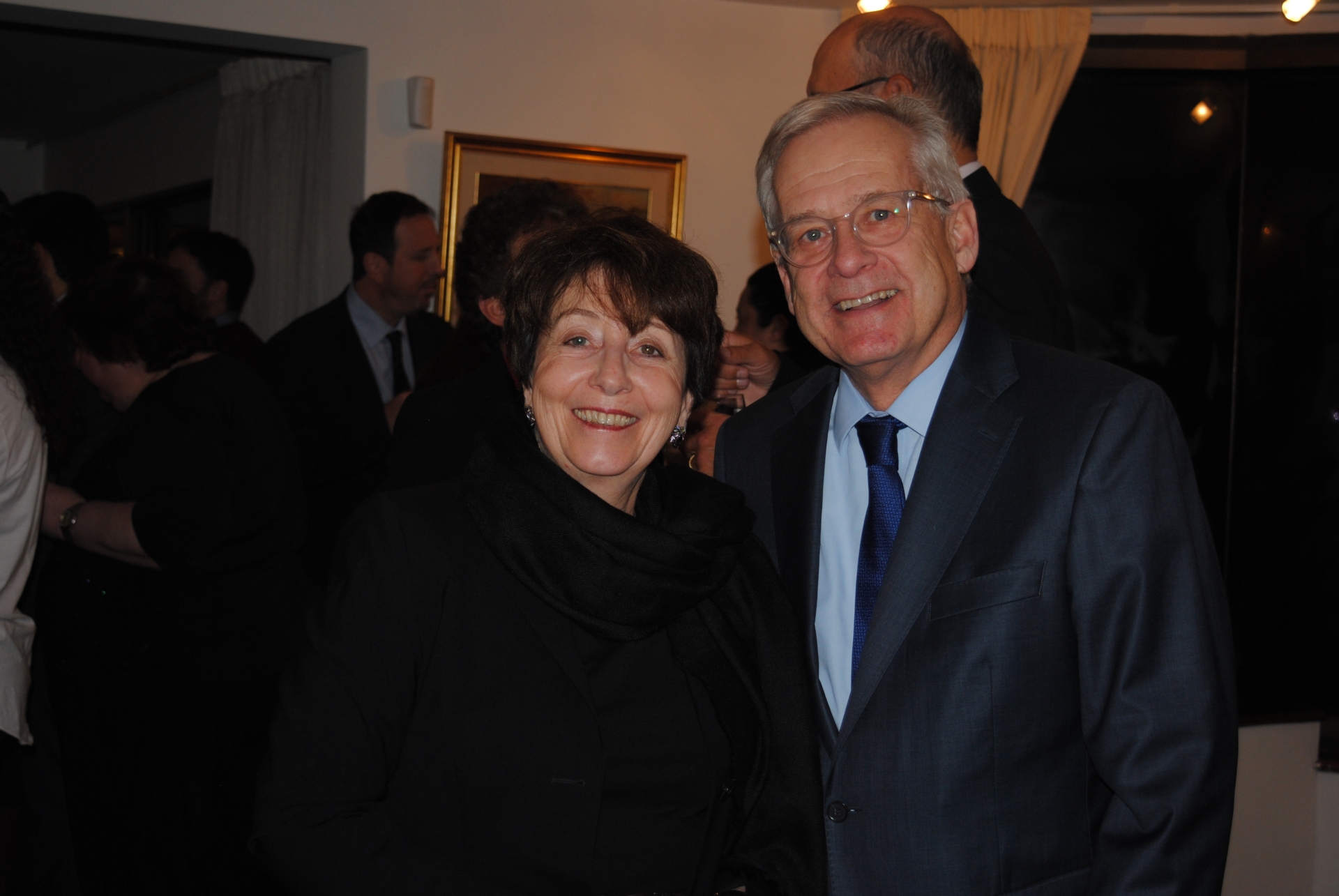 Johanna Von Boss, Embajador de Alemania Ingo Von Boss.