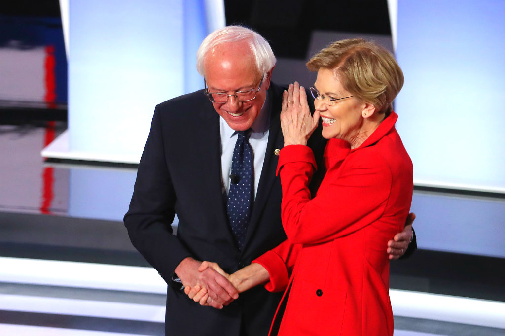 Sanders y Warren, los ganadores del debate del martes. Foto: AFP