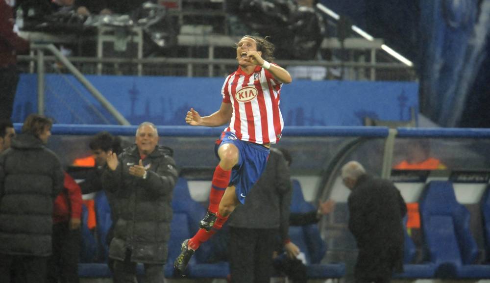 Dos goles suyos en la final, uno en el alargue, le dieron la UEFA Europa League al Atlético de Madrid.