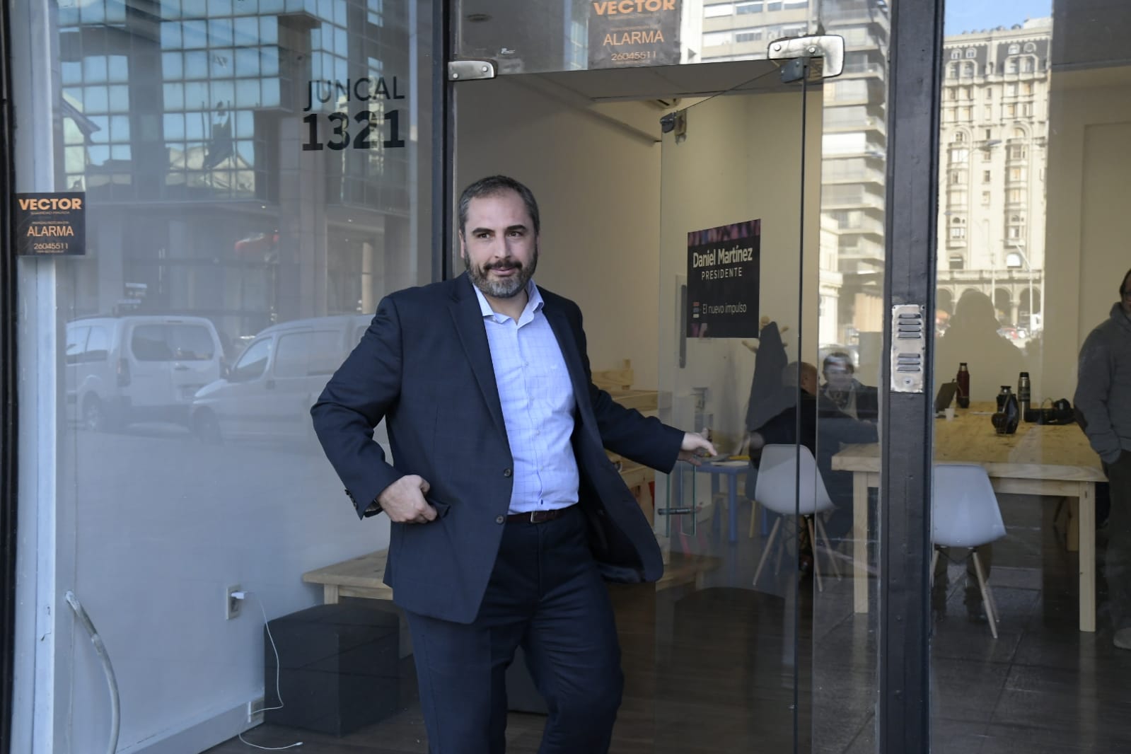 Pablo Ferreri llegó a la reunión con Martínez. Foto: Darwin Borrelli