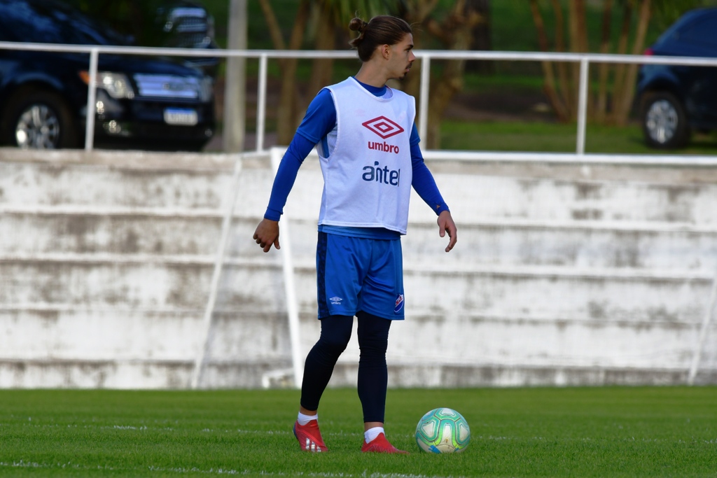 Thiago Vecino regresó a Primera División para este semestre. FOTO: El País.