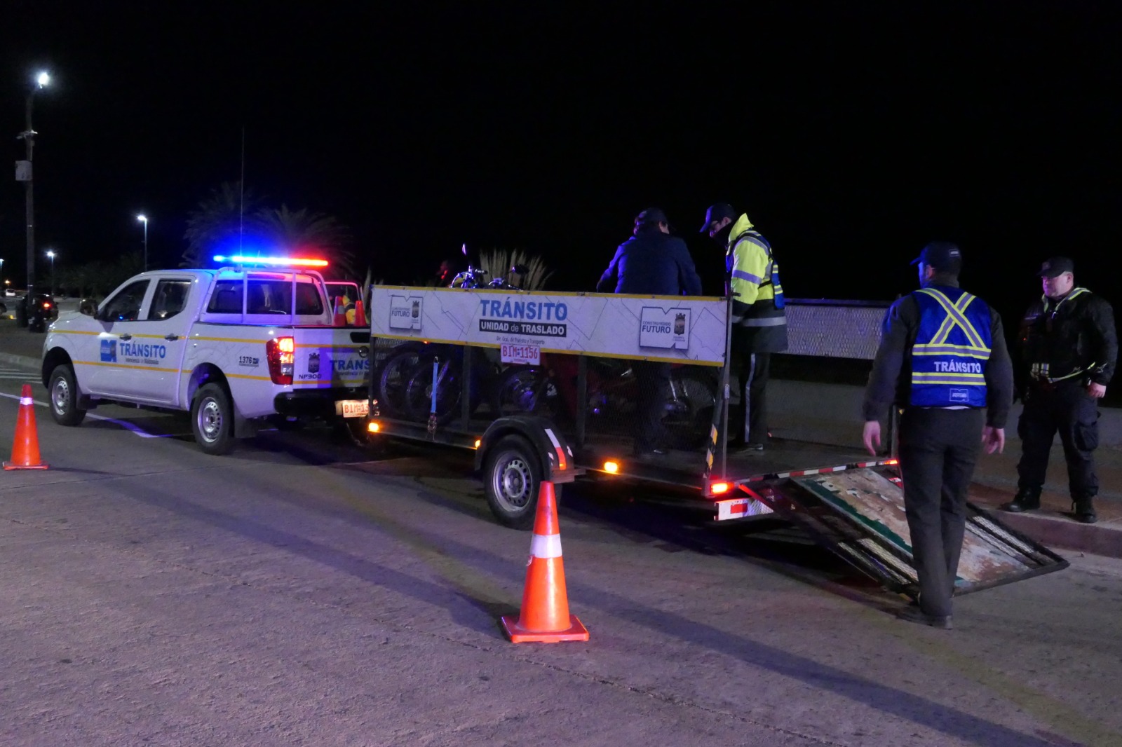 Controles en la Noche de la Nostalgia en Maldonado. Foto: Ricardo Figueredo