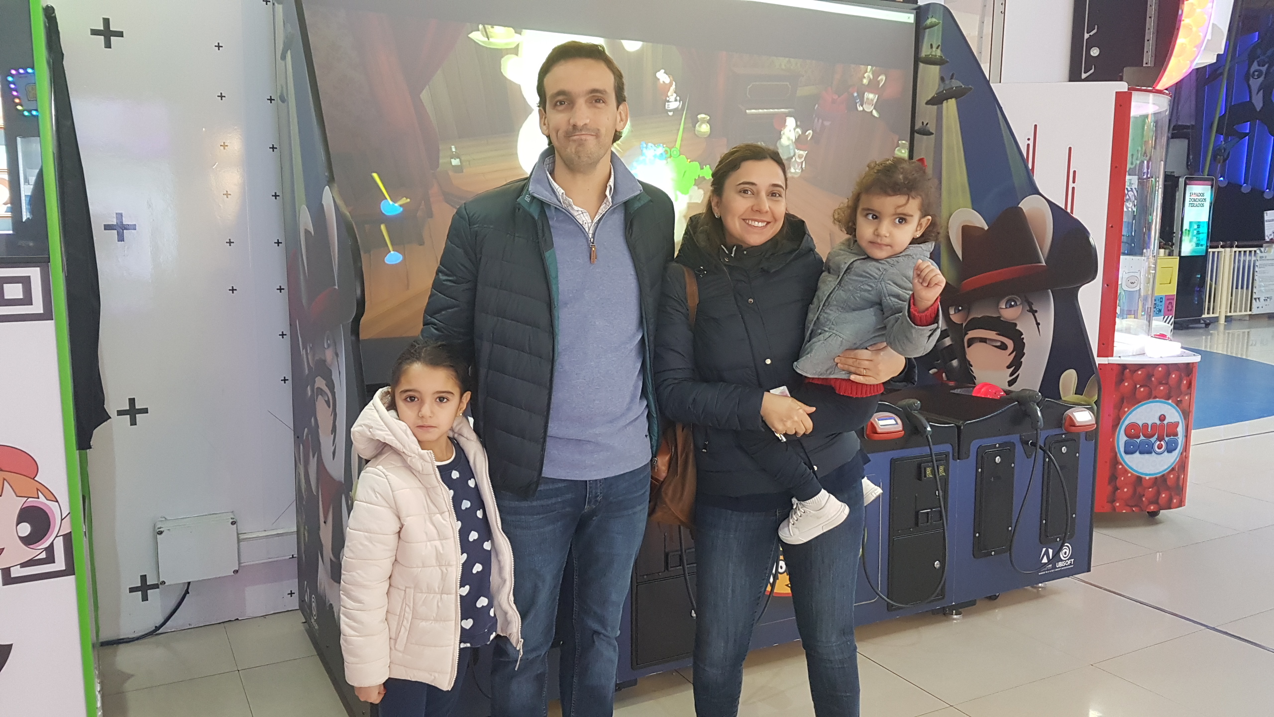 Catalina y Fernando Requena, Pía Ferrería, Josefina Requena.