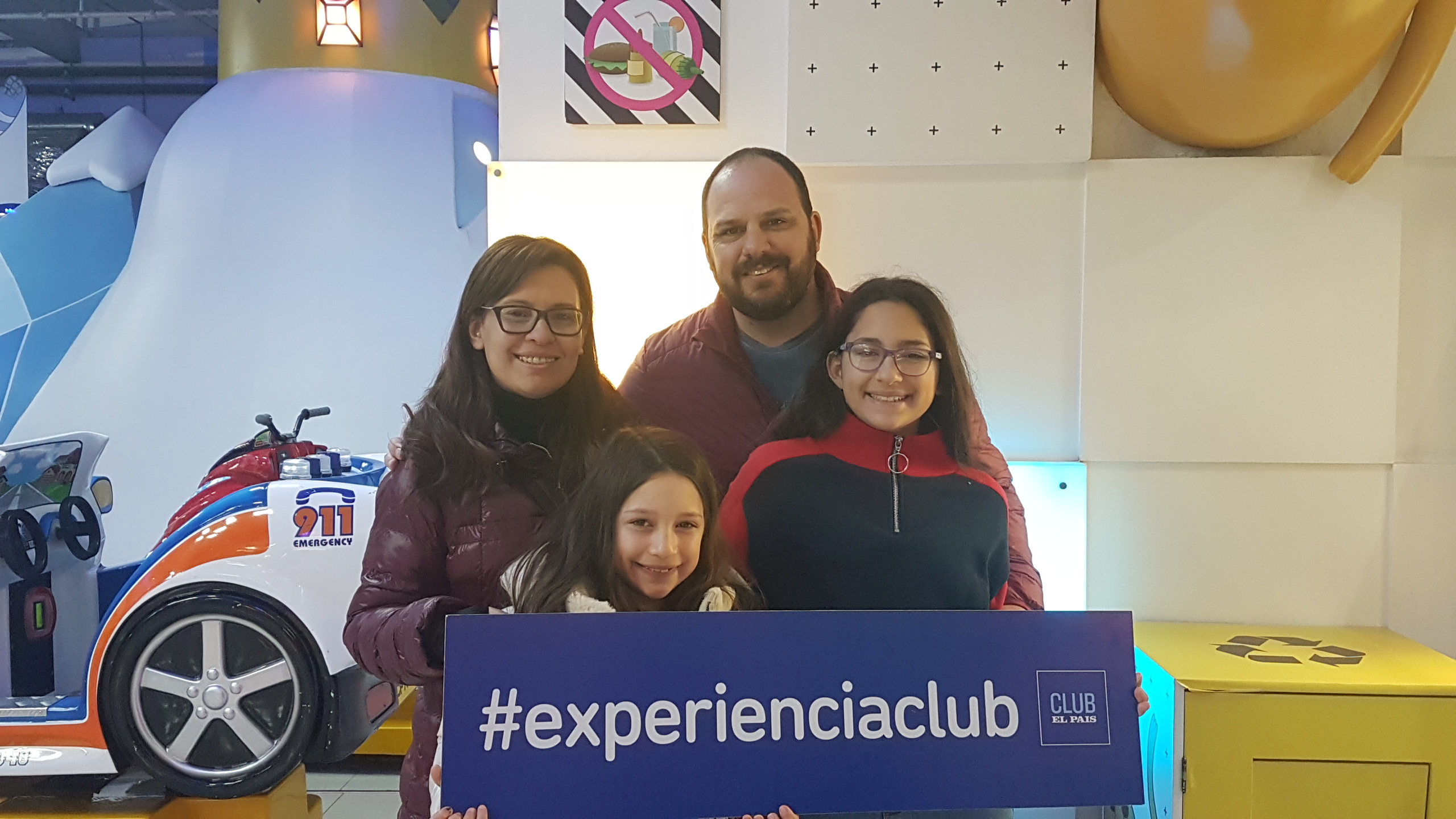 Meliné Bedrossian, Belén, Rocío y Leonardo Parrilla.