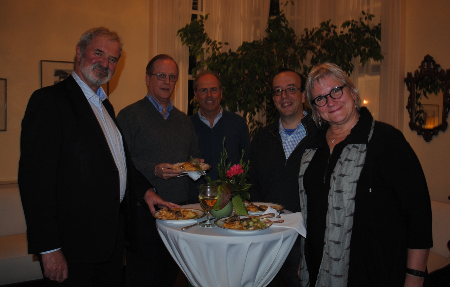 Encargado de Negocios a.i. de Alemania Artur Bunner, Embajador de Perú Augusto Arzubiaga, Embajador de Portugal Nuno Bello, Gabriel Ejgenberg, Embajadora de Canada Joanne Frappier.