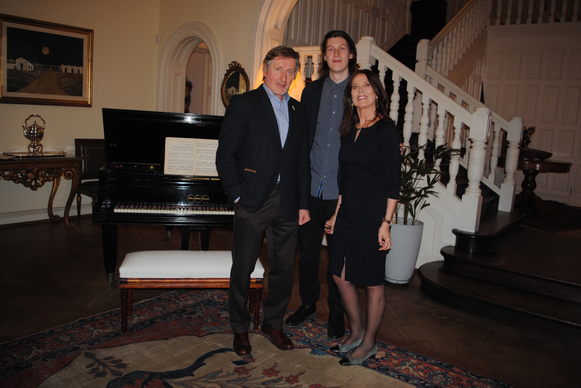 Embajador de Italia Gianni Piccato, Alessandro y Paola Piccato.