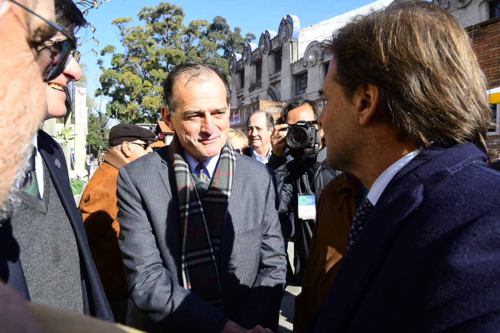 Guido Manini Ríos junto con Luis Lacalle Pou. Foto: Marcelo Bonjour