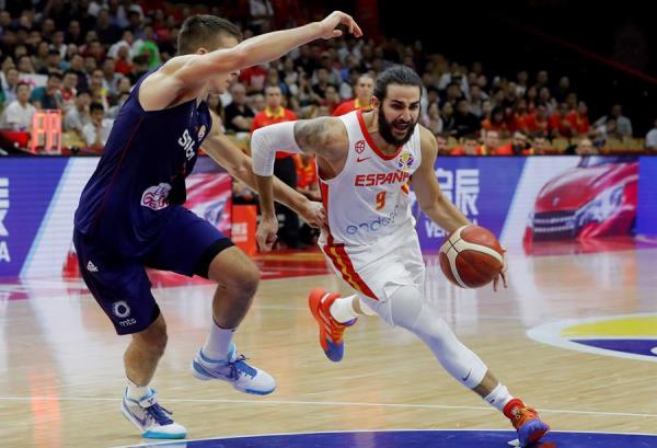 España tuvo un partidazo y le ganó a Serbia en el Grupo "J". Foto: EFE.