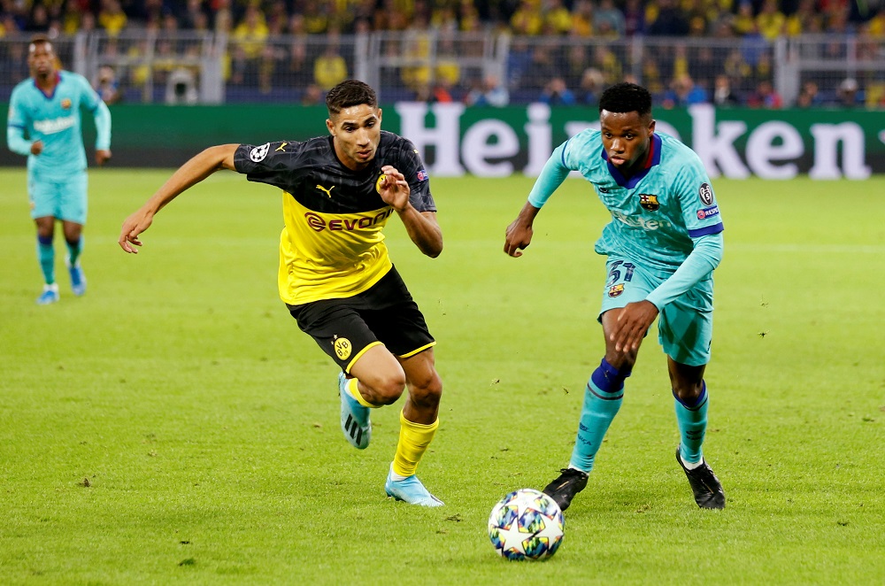 Achraf Hakimi y Anssumane Fati (Ansu Fati) en el Dortmund vs. Barcelona