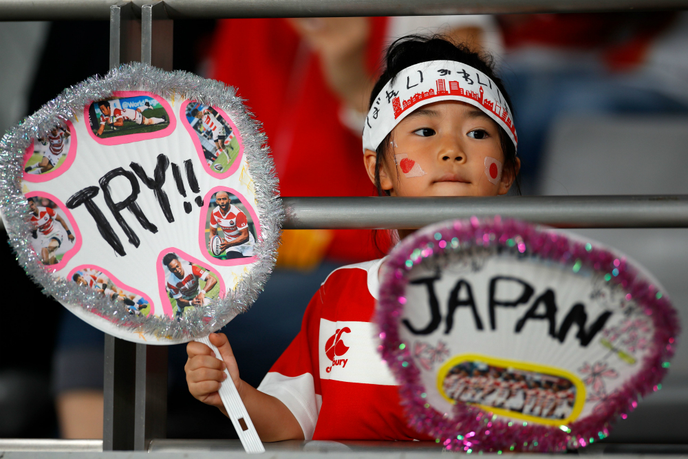 El apoyo de los niños a la seleccion de Japón