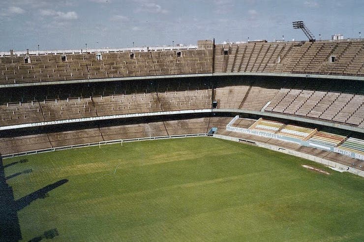 El día en que Wanderers casi deja a Boca Juniors sin La Bombonera. Foto: Archivo La Nación