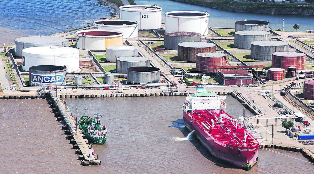 Planta de Ancap. Foto: Archivo El País