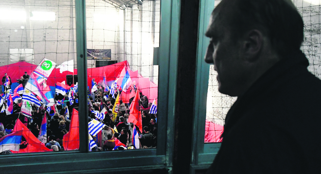 Daniel Martínez llega a un acto en Durazno. Foto: Fernando Ponzetto