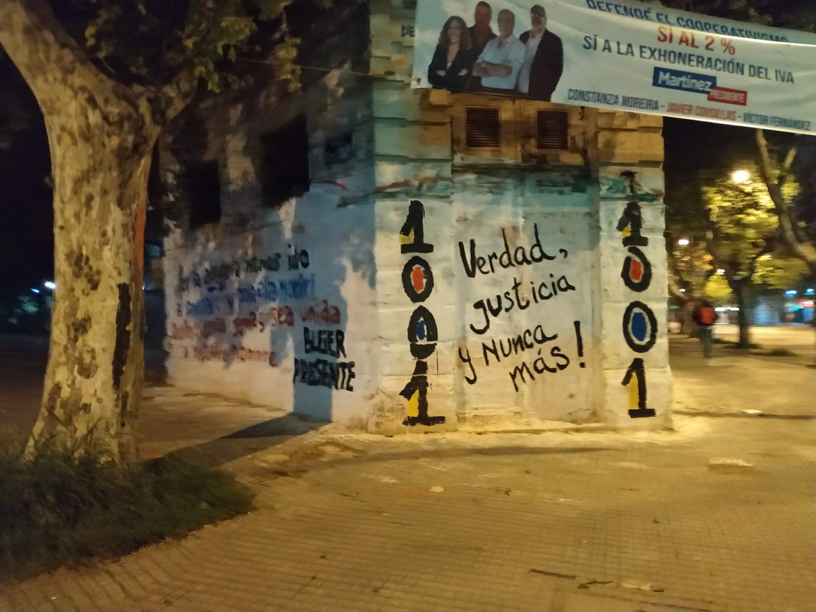 Muro pintado por la Lista 1001 del PCU.