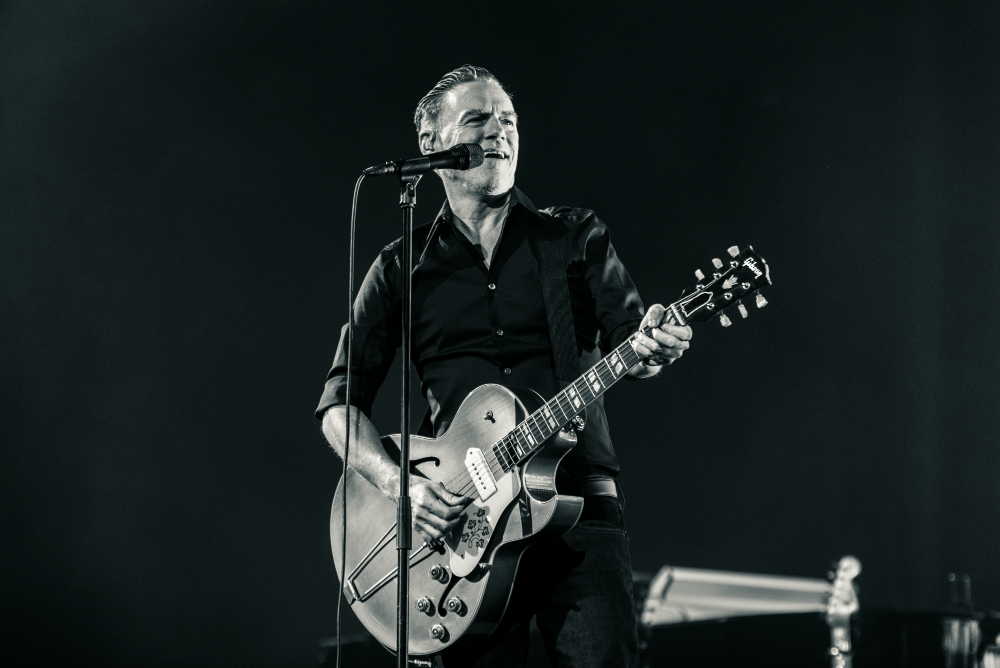 Bryan Adams en el Antel Arena. Foto: Difusión.
