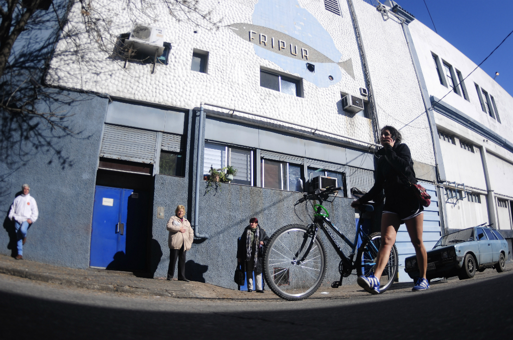 Fachada de la emrpesa Fripur. Foto: Archivo El País