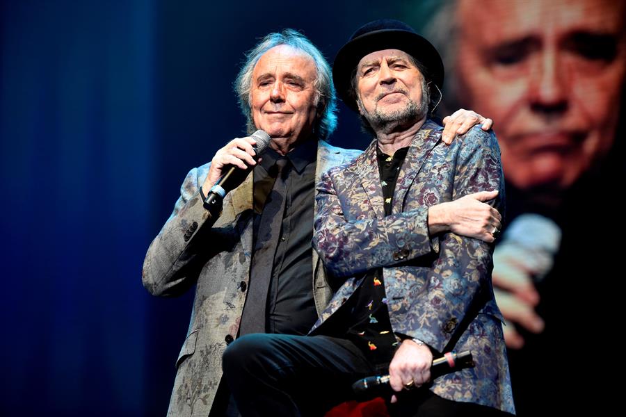 Joan Manuel Serrat y Joaquín Sabina en la gira "No hay dos sin tres" (2019). Foto: EFE
