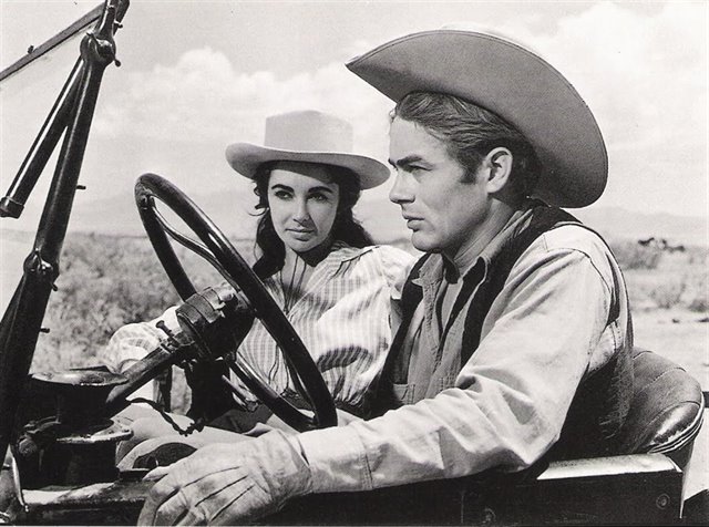 James Dean y Elizabeth Taylor en "Gigante". Foto: Difusión