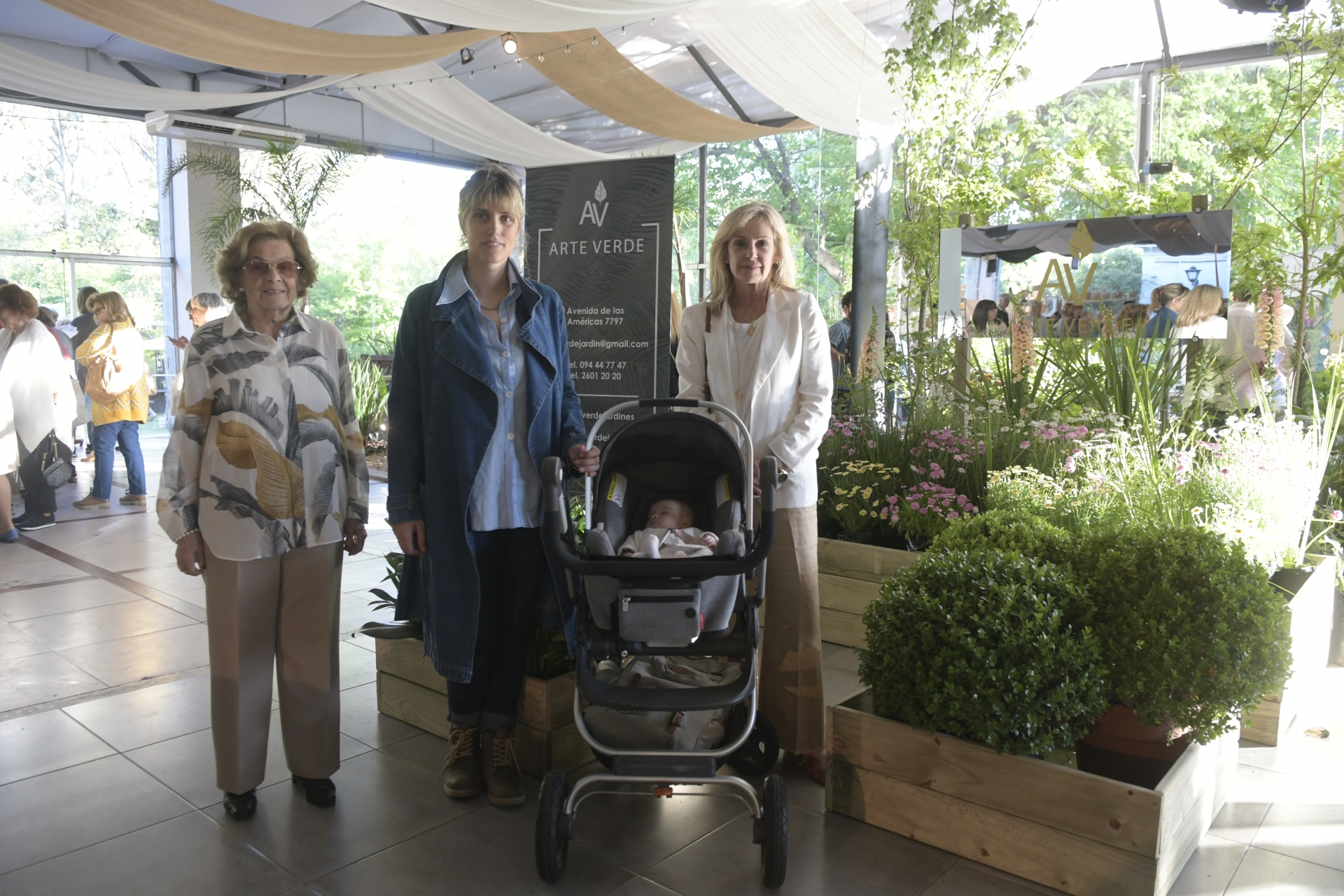 Elena Devotto de Scheck, Martina Alonso, Magdalena Scheck, Alba Gortari.