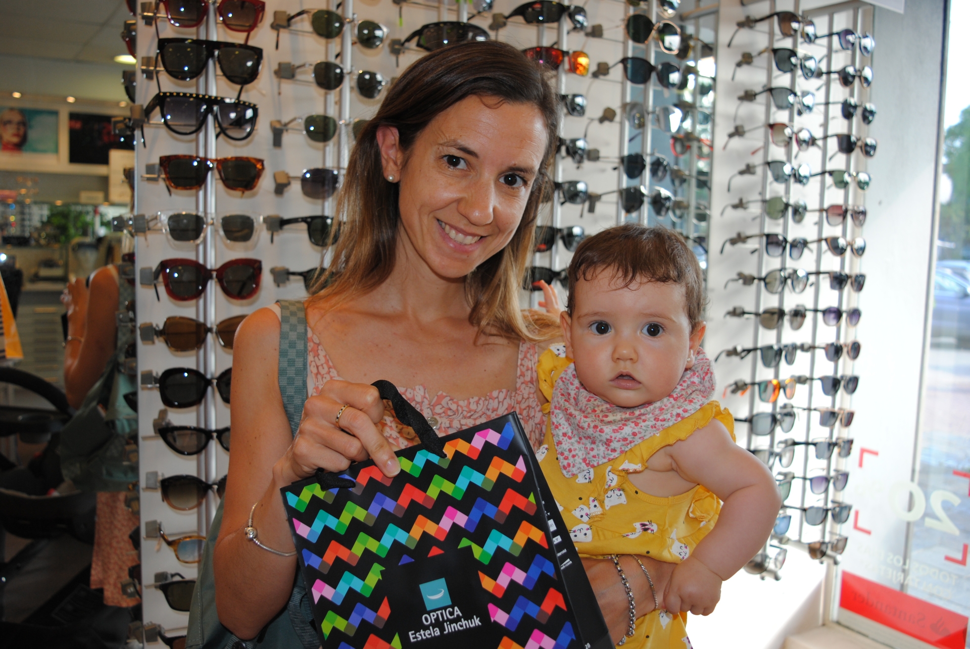 Carolina Valverde, Clementina Obregón.