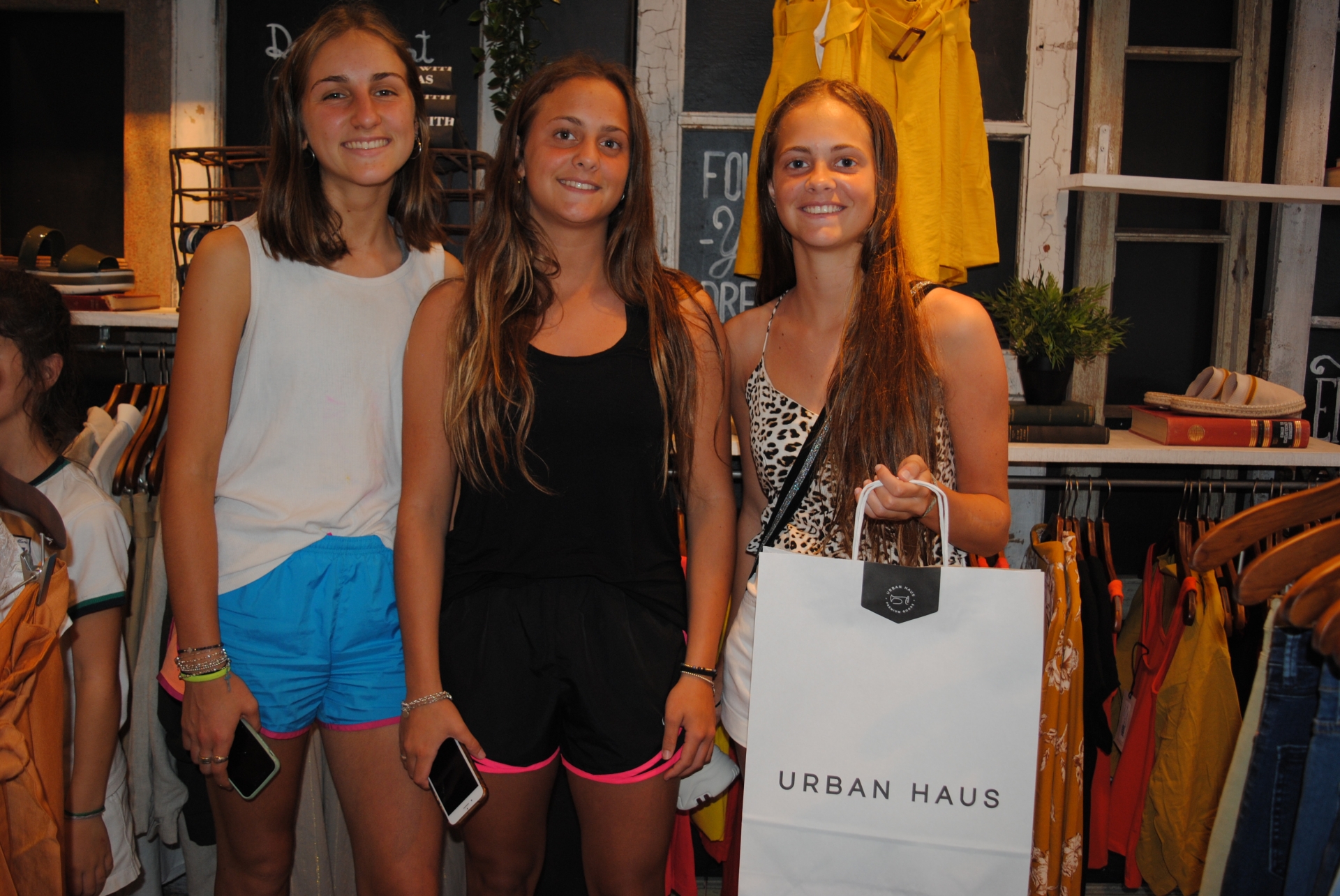 María Clara Di Lorenzo, Julieta y Belén Olaso.