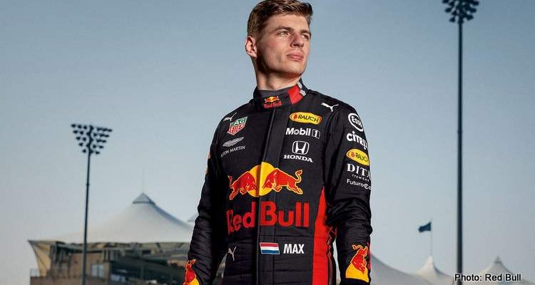 La escudería Red Bull anunció en febrero su alianza hasta 2020 con la plataforma FuturoCoin como nuevo sponsor (en la manga). Foto: Difusión.