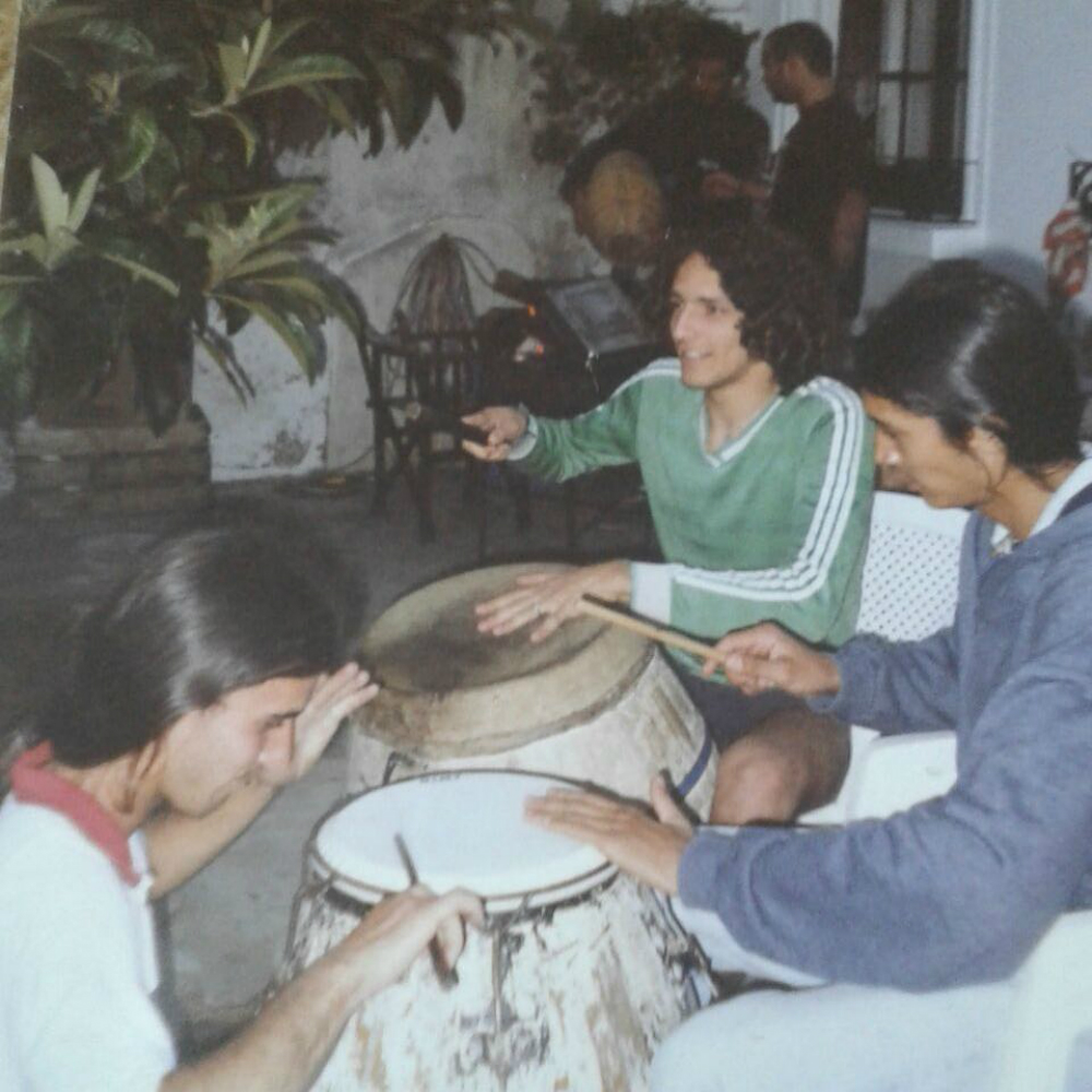 Emiliano Brancciari y Gonzalo "Japo" Castex, circa 1994. Foto: Facebook de No Te Va Gustar