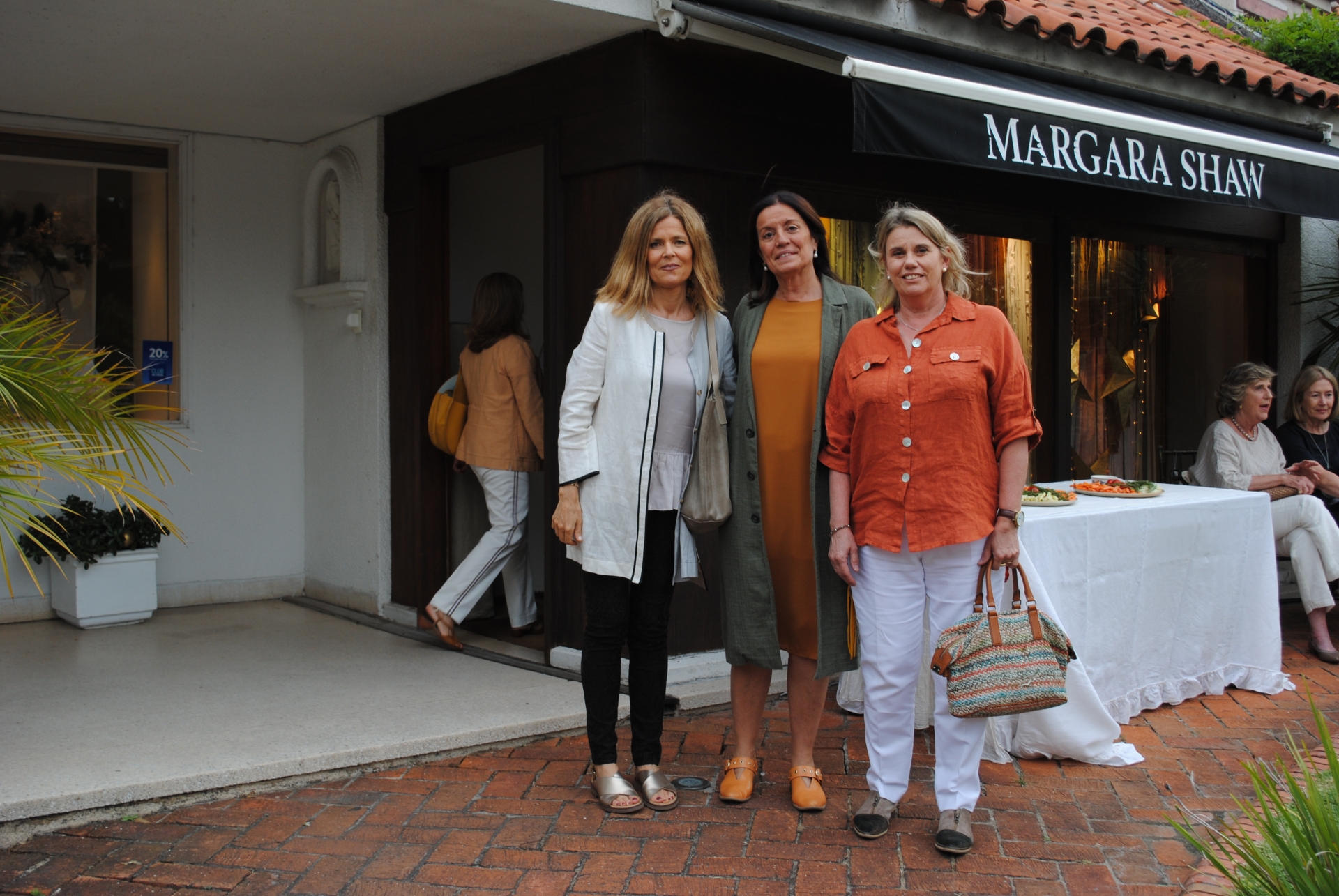 Julia Elena, Nilda Ache, Verónica Soto.