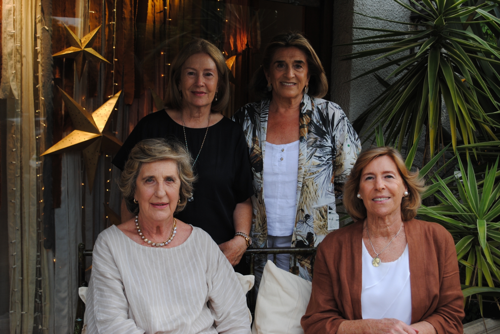 Mónica Cardoso, Margara Shaw, Rosario Rubio, Verónica Pereira.