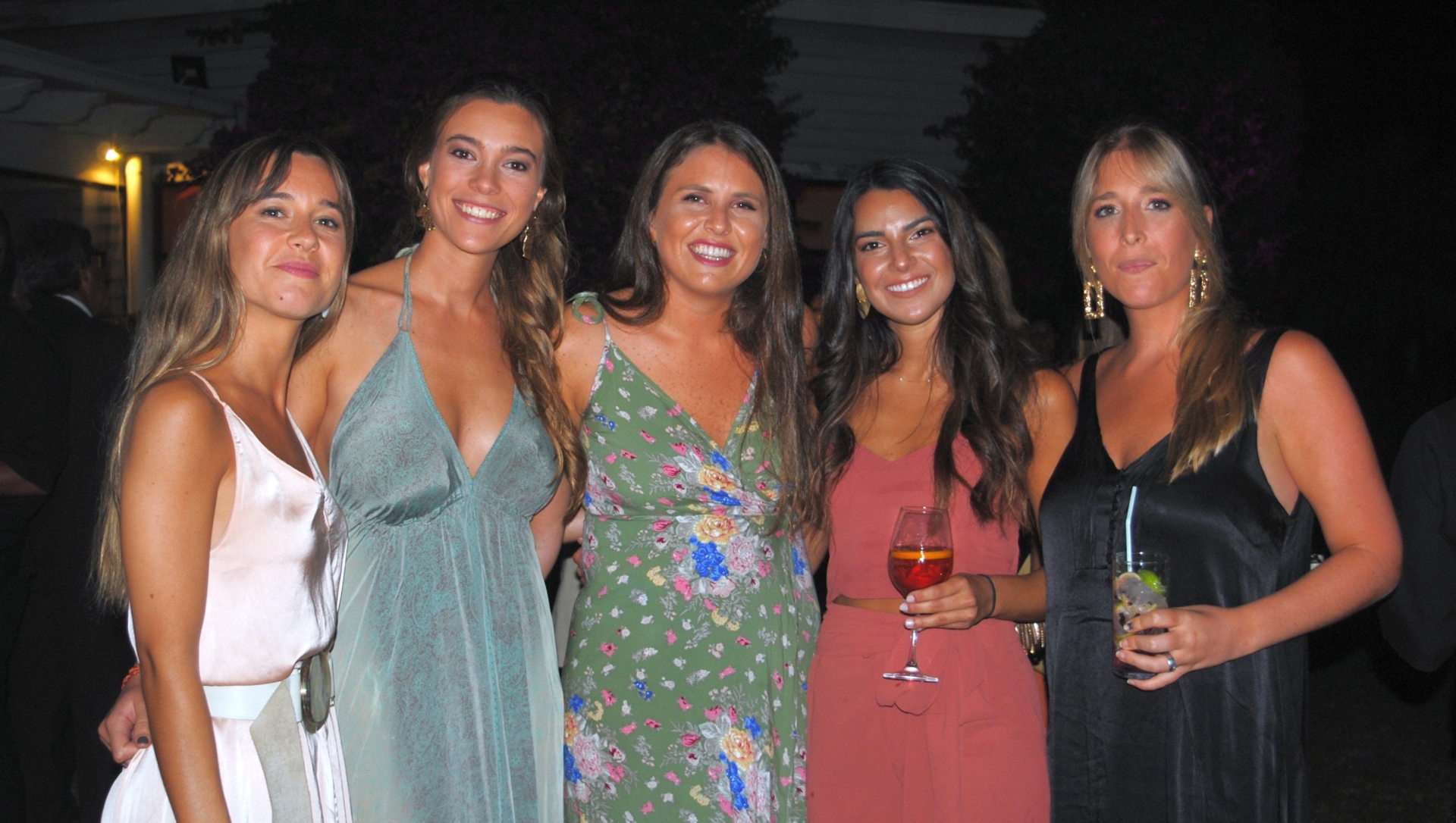 Victoria Guridi, Inés Piñeyrua, Carmela Hernández, Karen Douredjian, Maite Lizarralde.