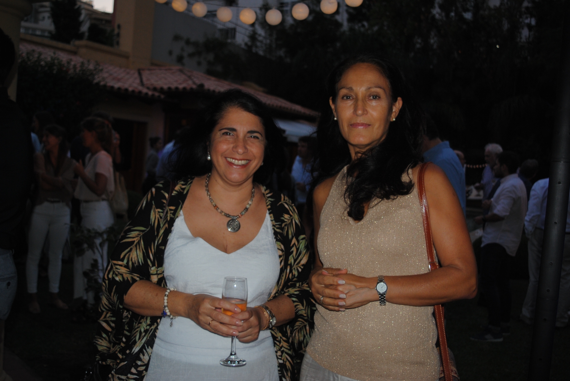 Adriana Abraham, Sonia Araujo.