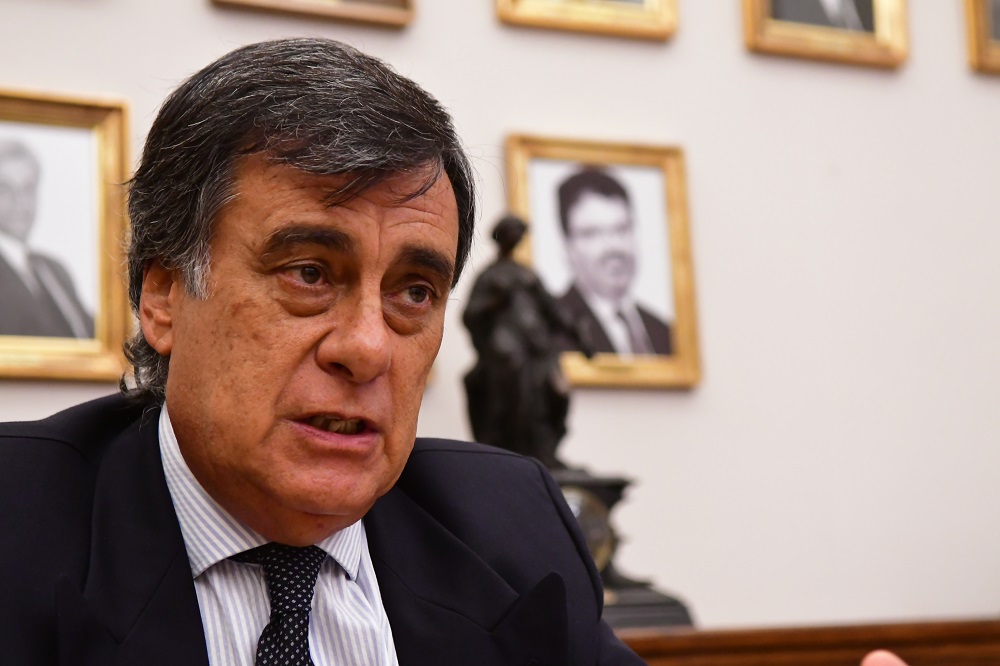 Ángel Urraburu, presidente de la Bolsa de Valores de Montevideo.