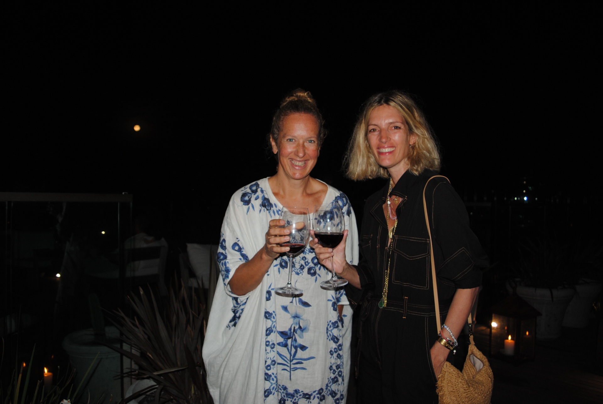 Astrid Perkins, Luisa Alzaga.