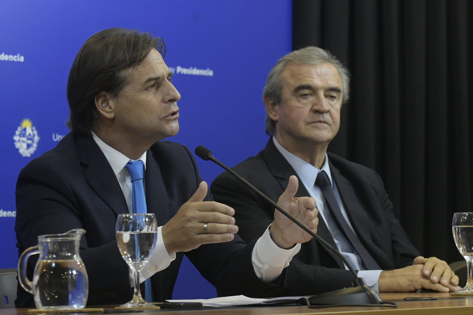 Lacalle Pou en conferencia de prensa, este lunes en Torre Ejecutiva. Foto: Darwin Borrelli