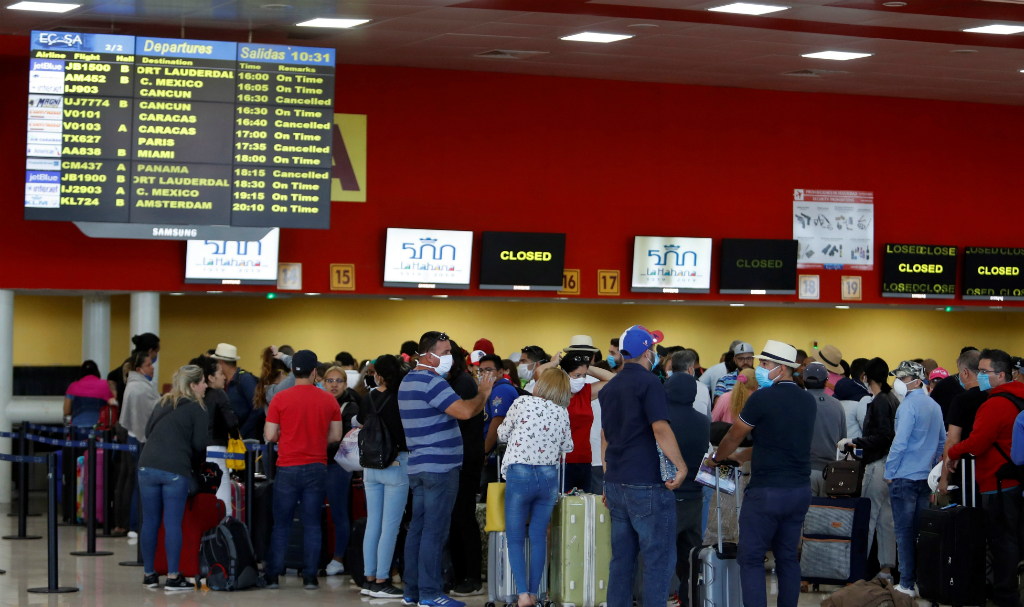 En todo el mundo, turistas intentan regresar a su país de origen. Foto: Archivo