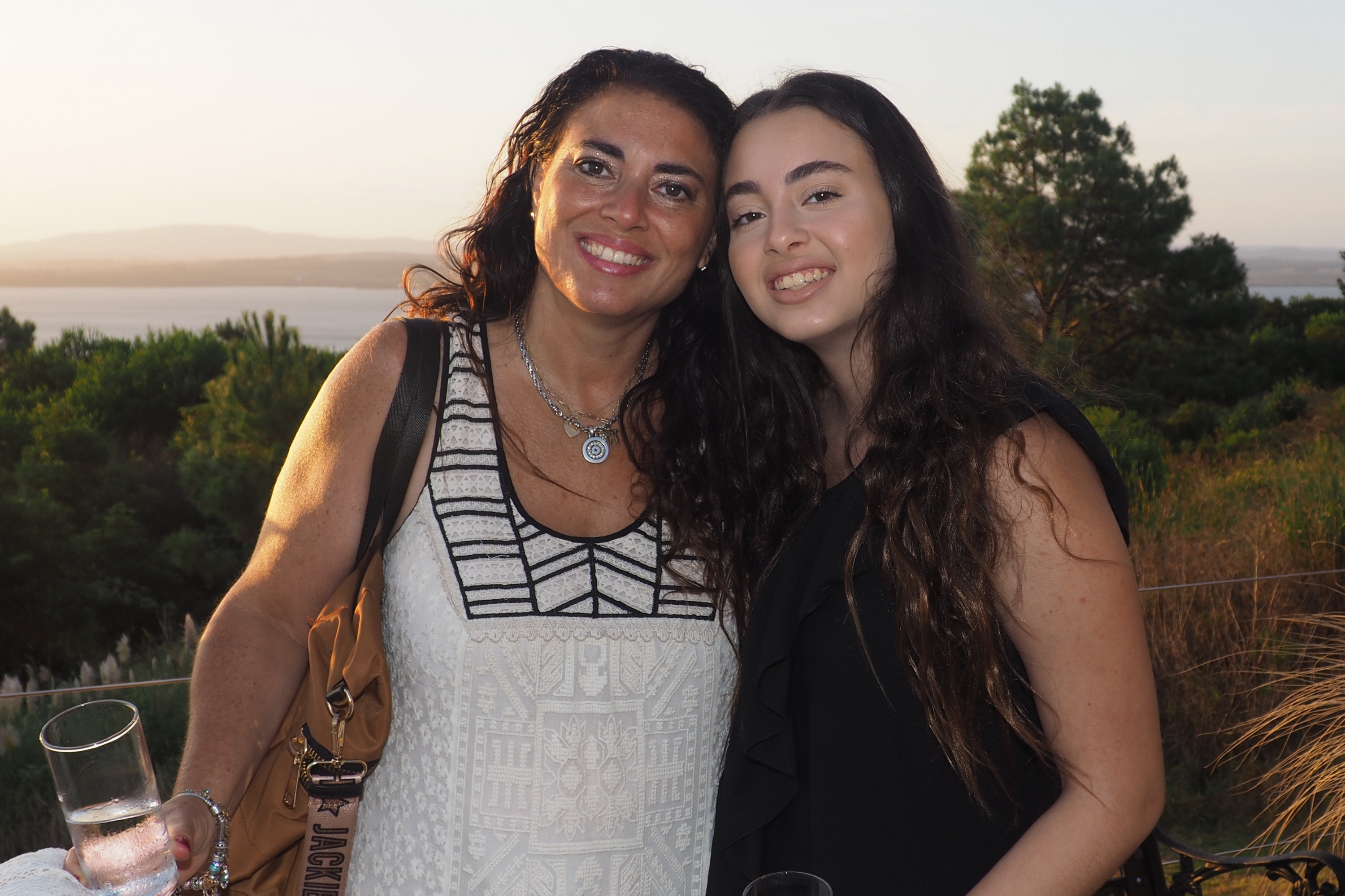 Teresa y Melina Cohen.