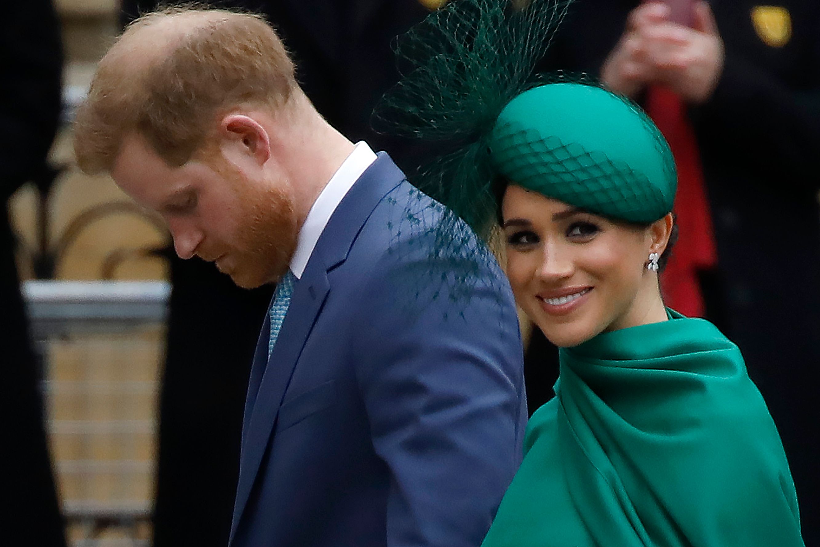 Meghan Markle y el príncipe Harry. Foto: AFP