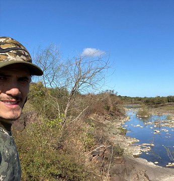 Edinson Cavani en Salto. Foto: @ECavaniOfficial