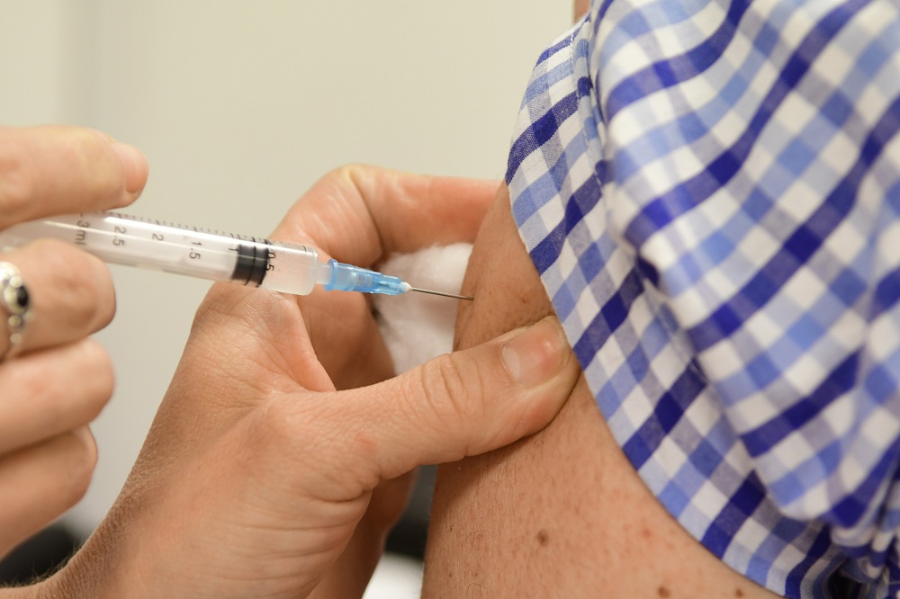 Vacunación: comienza la segunda fase contra la gripe. Foto: Archivo El País