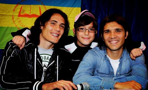 Edinson Cavani y Nicolás Bertolo.