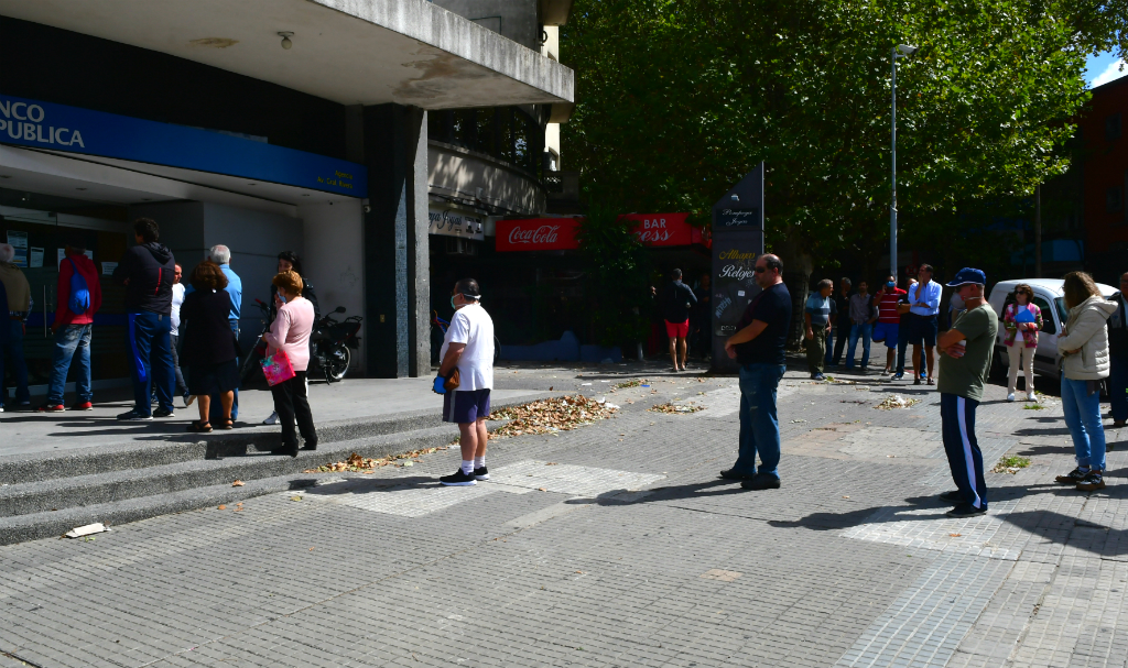 Imágenes como esa serán habituales por un tiempo largo, dice el profesor Julio Medina. Foto: Francisco Flores