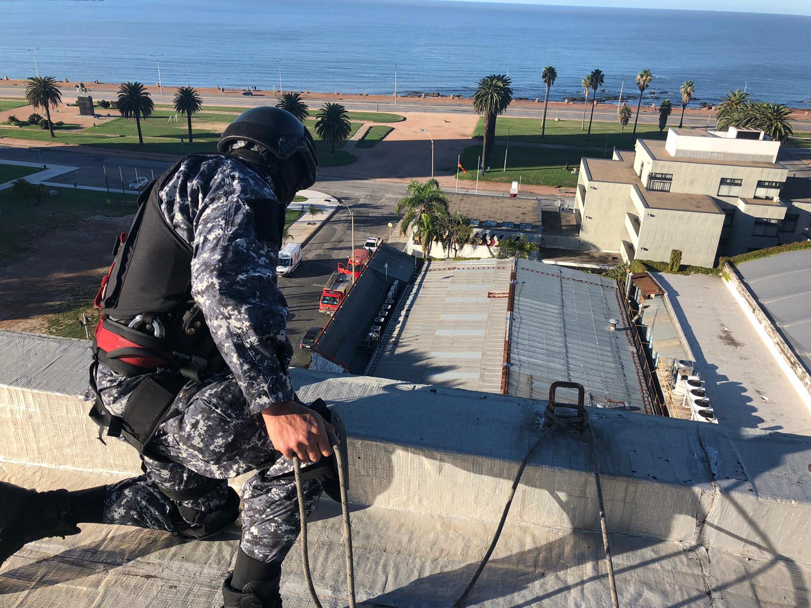 Efectivos de la Guardia Republicana detuvieron a un hombre atrincherado. Foto: Ministerio del Interior.