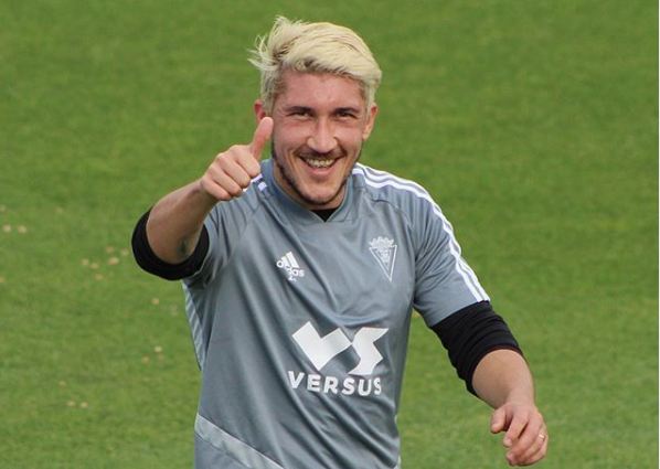 Alfonso "Pacha" Espino bajo los colores de Cadiz. Foto: Instagram / cadizclubdefutbol