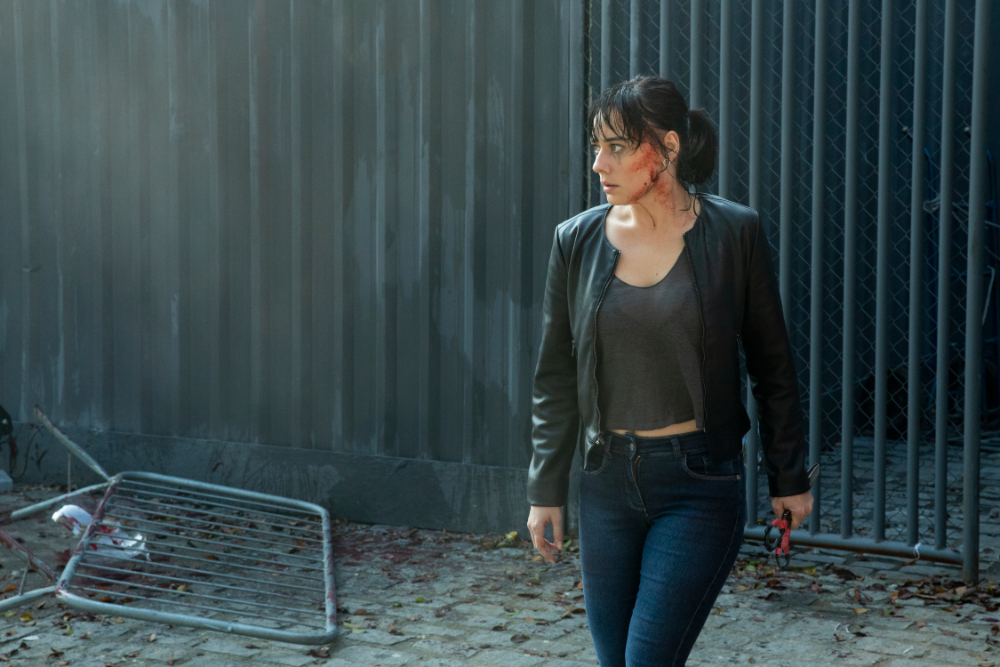 Nina (Anna Hartmann) en "Reality Z", la serie brasileña de Netflix. Foto: Netflix