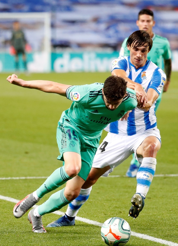 Federico Valverde en acción en el partido entre Real Madrid y Real Soceidad. Foto: EFE.