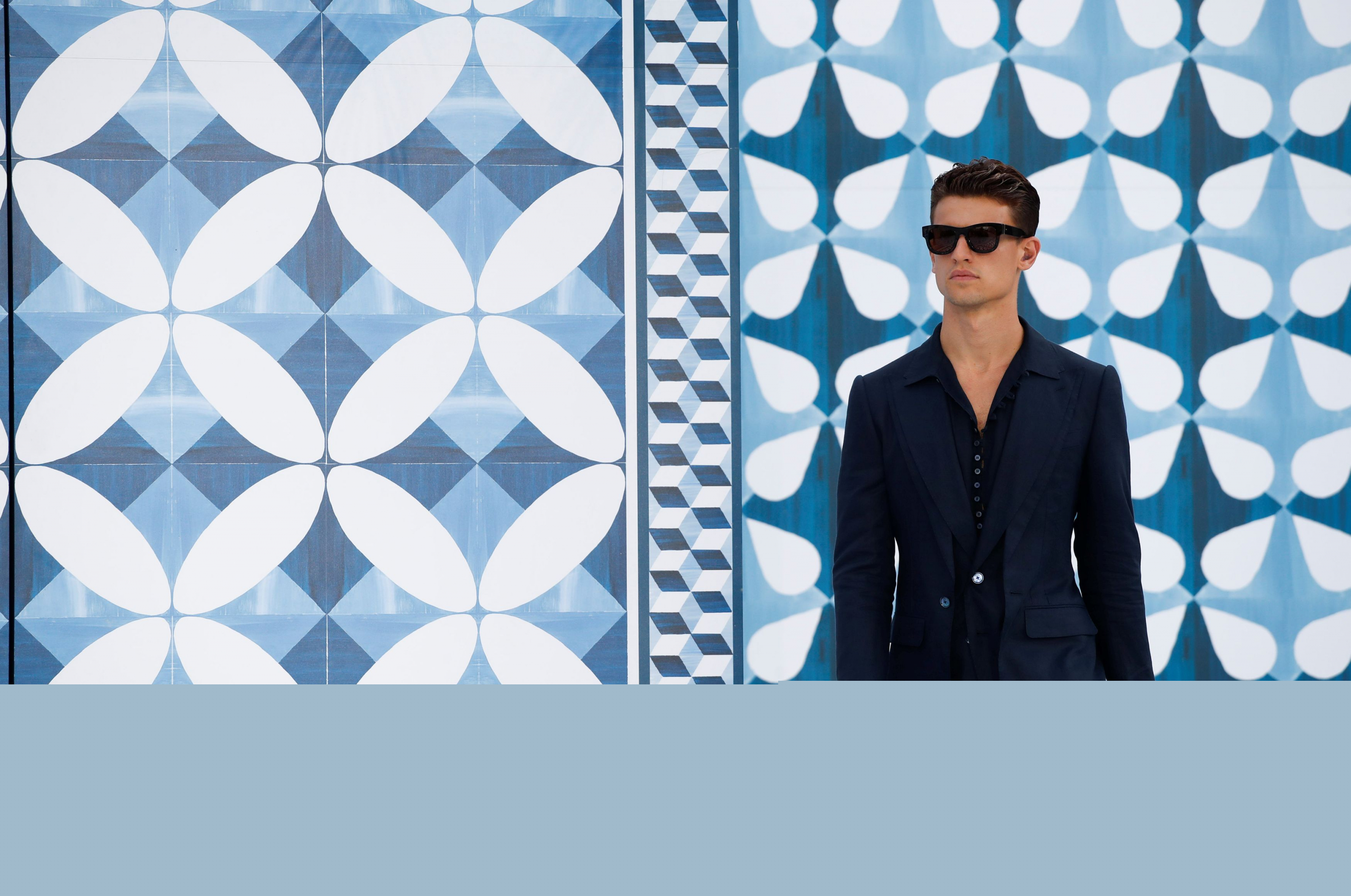 desfile dolce & gabbana 2020 con mascarillas