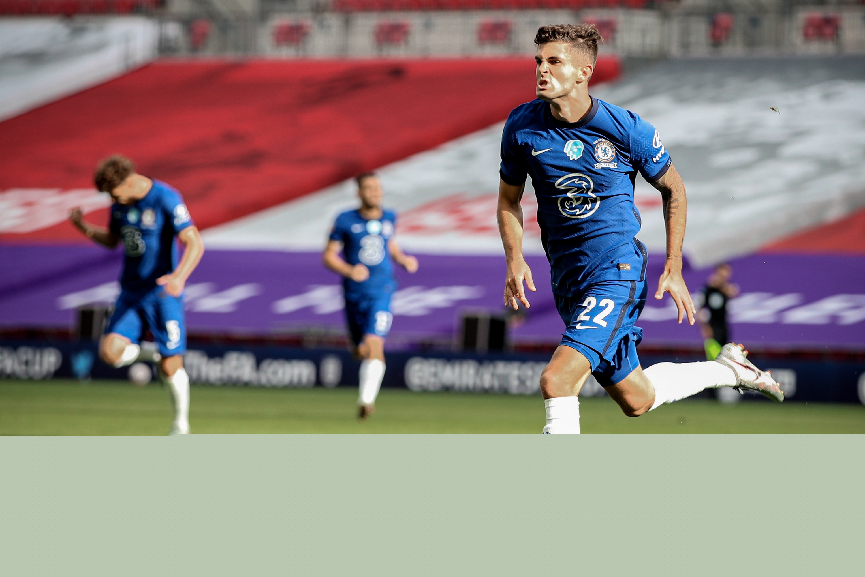 Christian Pulisic celebra su gol en la final de la FA Cup para el Chelsea. Foto: EFE.