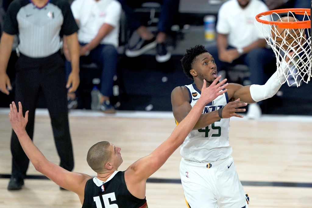Donovan la rompió en Utah Jazz, pero su equipo igual perdió. FOTO: AFP.