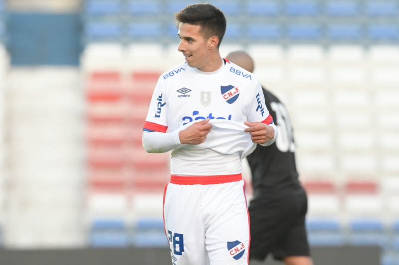 Pablo García en el duelo entre Nacional y Montevideo City Torque. Foto: Gerardo Pérez.